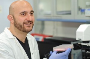 Dr-Jacob-Hanna-3-Rappaport-award-2013-500x332